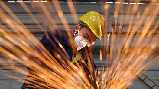  Hainan Danzhou Offers Practical Recruitment to Help Industrial Workers "Improve Quality"